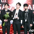 NU'EST W Raih Piala Hot Performance of the Year Award