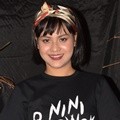 Mytha Lestari Hadiri Launching Trailer dan Poster Film 'Nini Thowok'