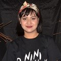 Mytha Lestari Hadiri Launching Trailer dan Poster Film 'Nini Thowok'