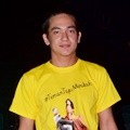 Adipati Dolken Hadiri Konferensi Pers Film 'Teman Tapi Menikah'