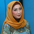 Desy Ratnasari Ditemui di Kawasan Kapten Tendean