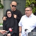 Lyra Virna dan Fadlan Muhammad Ditemui di Polda Metro Jaya