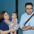 Cynthia Lamusu dan Surya Saputra Ditemui Usai Jadi Bintang Tamu Program 'Rumpi'