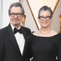 Gary Oldman dan Gisele Schmidt di Red Carpet Oscar 2018