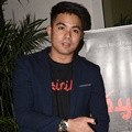 Guntur Triyoga di Gala Premier Film 'Syirik'