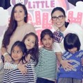 Wulan Guritno dan anak-anaknya juga hadir di ulang tahun anak Ayu Dewi.