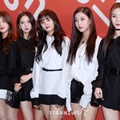 Dukung Yeeun, member CLC lainnya kompak datangi acara Seoul Fashion Week 2018.