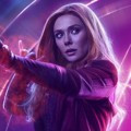Poster karakter Elizabeth Olsen sebagai Scarlet Witch di film 'Avengers: Infinity War'.