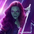 Poster karakter Zoe Saldana sebagai Gamora di film 'Avengers: Infinity War'.