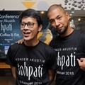 Tohpati dan Marcell Siahaan di Konferensi Pers Konser Akustik Tohpati