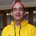 Adipati Dolken Ditemui Saat Media Gathering Film 'Teman Tapi Menikah'