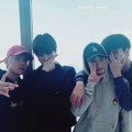 Member EXO pun tak mau ketinggalan untuk berpose di puncak tertinggi gedung Burj Khalifa Member EXO pun tak mau ketinggalan untuk berpose di puncak tertinggi gedung Burj Khalifa