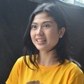 Delia Husein di Launching Poster Raksasa Film 'Benyamin: Biang Kerok' Delia Husein di Launching Poster Raksasa Film 'Benyamin: Biang Kerok'
