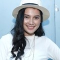 Indah Permatasari Ditemui Usai Jadi Bintang Tamu 'Rumpi' Indah Permatasari Ditemui Usai Jadi Bintang Tamu 'Rumpi'