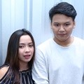 Ilham Fauzi dan Istri Ditemui Usai Mengisi Program 'Rumpi'