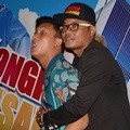 Rizky Febian dan Sule di Gala Premier Film 'Hongkong Kasarung'