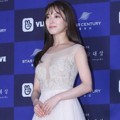 Lee Se Young tampil seksi dengan gaun transparan bagian atas di Baesang Art Awards 2018. Lee Se Young tampil seksi dengan gaun transparan bagian atas di Baesang Art Awards 2018.