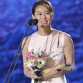 Ye Ji Won meraih penghargaan Best Supporting Actress Kategori TV.