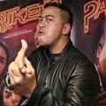Pandji Pragiwaksono Hadir di Press Screening Film 'Partikelir'