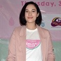 Chelsea Islan Dukung Pembangunan Perpustakaan di Kampung Roe