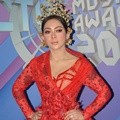 Syahrini di SCTV Music Awards 2018
