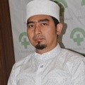 Ustadz Solmed Dikaruniai Anak Kembar