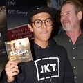 Iqbaal Ramadhan di Peluncuran DVD Film 'Dilan 1990'