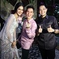 Salah satu rekan dekat Baim Wong yang turut hadir dan membacakan doa yaitu Dude Harlino