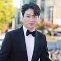 Jung Sang Hoon di red carpet Korea Drama Awards 2018.
