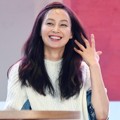 Lee Na Young saat hadiri jumpa pers film 'Beautiful Days' di BIFF 2018.
