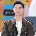 Jang Dong Yoon saat hadiri jumpa pers film 'Beautiful Days' di BIFF 2018.