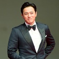 Penampilan Jang Dong Gun di acara pembukaan BIFF 2018.