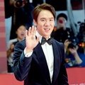 Penampilan Yoo Yeon Seok di acara pembukaan BIFF 2018.