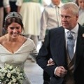 Putri Eugenie bersama sang ayah, Pangeran Andrew, Duke of York.