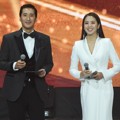 Shin Hyun Joon dan Lee Ji Ae Bertugas Sebagai MC di Korean Popular Culture And Art Awards 2018