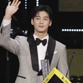 Cha Eunwoo Sapa Penggemar di Panggung ITA 2018