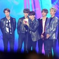 Bangtan Boys memborong 7 piala termasuk 2 daesang di Genie Music Awards 2018.