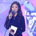 Kim Chung Ha mendapat penghargaan Best Female Solo Artist.