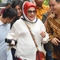 Fitria Sukaesih Ditemui di PN Jakarta Timur Fitria Sukaesih Ditemui di PN Jakarta Timur
