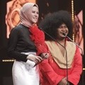 Angel Lelga dan Babe Cabita membacakan nominasi di Silet Awards 2018