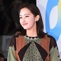 Penampilan Jeon Jong Seo di ajang penghargaan Blue Dragon Film Awards 2018.