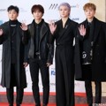 NU'EST W tak kalah tampil keren di Asia Artist Awards 2018.