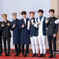 Stray Kids tak ketinggalan datang di Asia Artist Awards 2018.