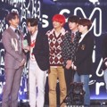 Bangtan Boys Saat Terima Piala Global Artist Award