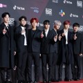 Wanna One di Red Carpet MAMA 2018 Korea