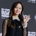 Kim So Hyun di Red Carpet MAMA 2018 Korea
