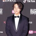 Yang Se Jong di Red Carpet MAMA 2018 Jepang