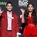 Bae Jung Nam dan Moon Gabi hadir di red carpet MAMA 2018 Hong Kong.