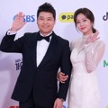 Jun Hyun Moo dan Jo Bo Ah di Red Carpet SBS Gayo Daejun 2018