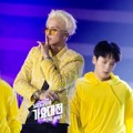 Mino Saat Nyanyikan Lagu 'Trigger'